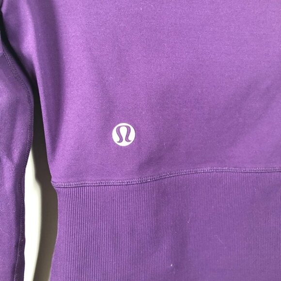 Lululemon Reversible Hooded Jacket  Purple Peacock Feather Print Size 2 - Picture 13 of 13
